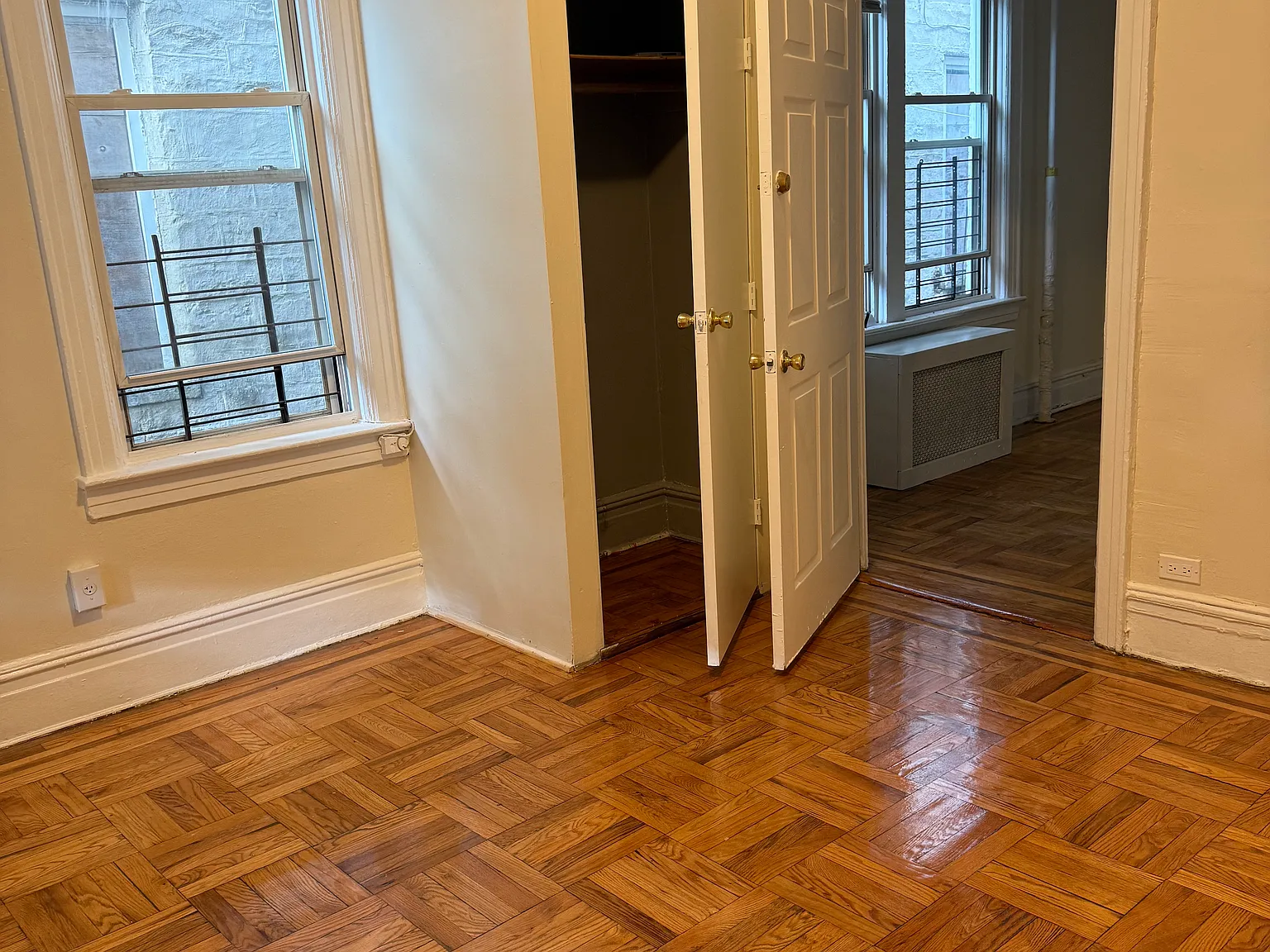 4 bed, 1200 sqft, $3,500 — Photo 4