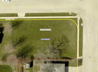 1701 4th Ave NW, Waverly, IA 50677