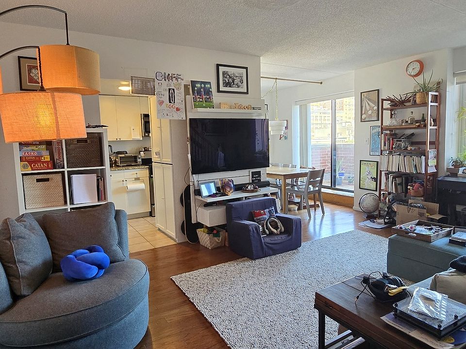 1st image of 225 8th Ave #10D