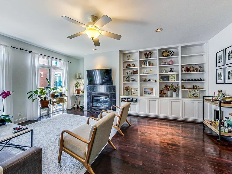 1512 S Prairie Ave #K — Photo 3