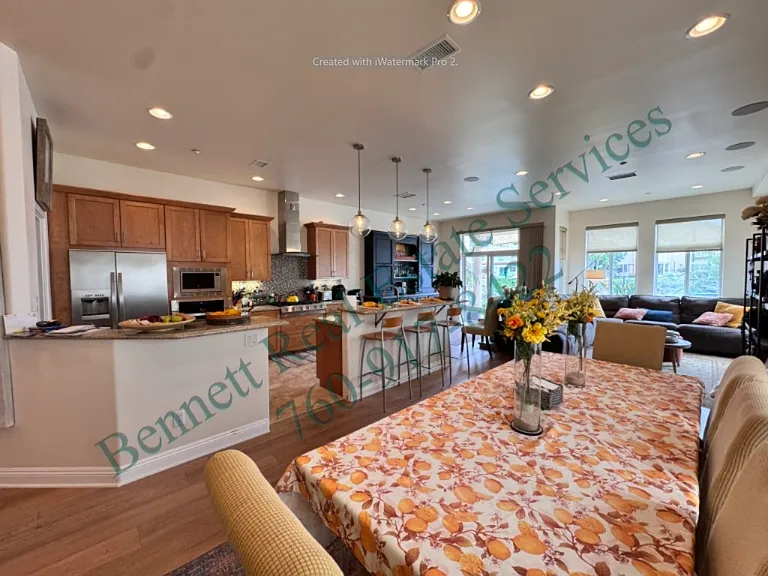 4527 Cove Dr #101 — Photo 3