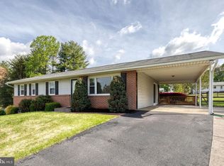 6 Orchard Pl, Sykesville, MD 21784