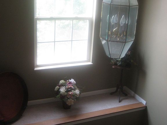 2 story foyer
