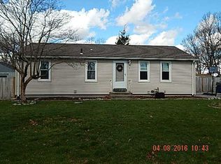 63 Palace Ave, Warwick, RI 02886