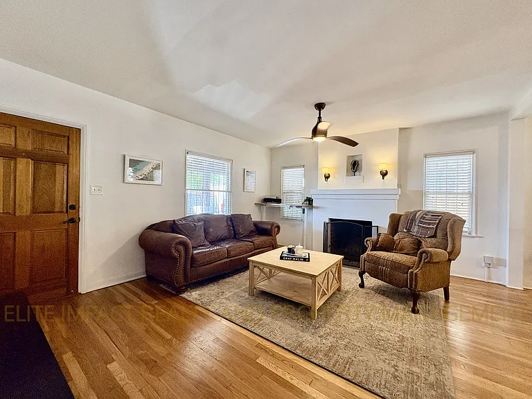 1718 E Grant Rd — Photo 8