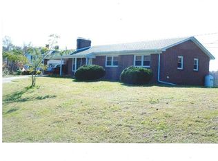 5622 Westfield Rd, Westfield, NC 27053