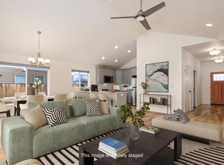 306 E Rapp Rd, Talent, OR 97540