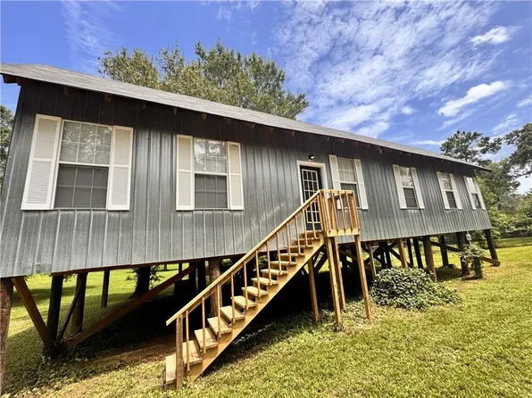 240 Ripple Ln, Colfax, LA 71417