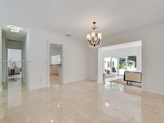 4th image of 6875 SW 96th St