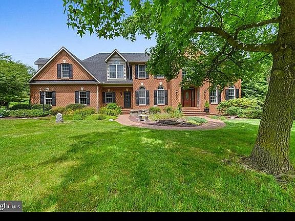 3rd image of 2494 Water Valley Rd