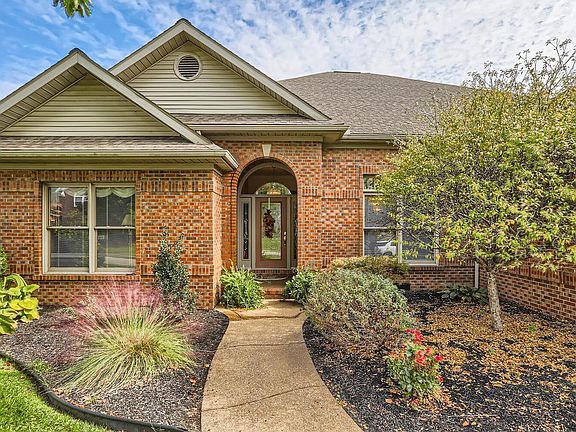 3rd image of 3044 Southern Trace Dr