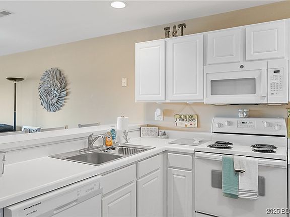 3rd image of 1481 Ledges Dr #C-23