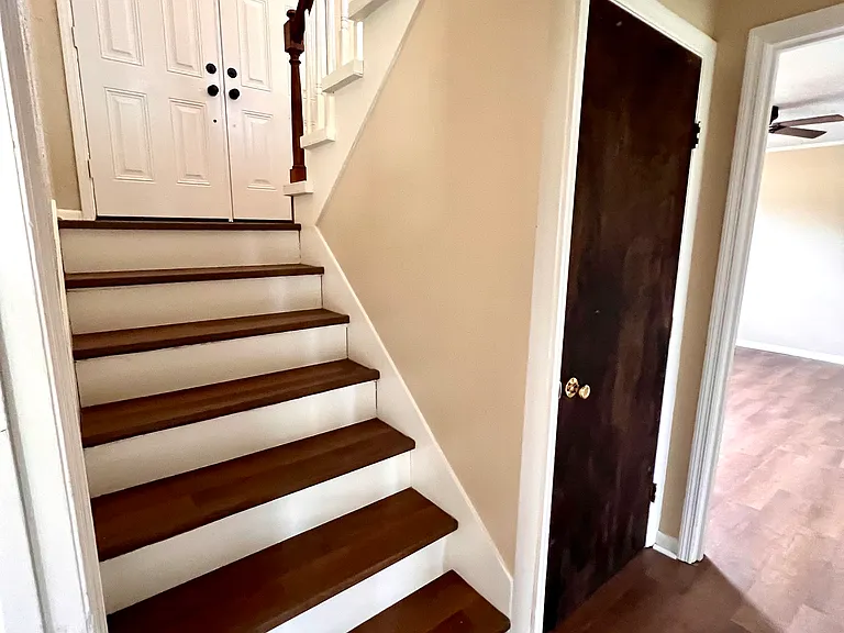 600 Brooks Rd — Photo 25