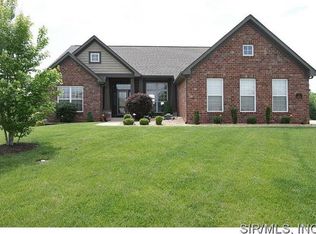 1401 Harlequin Point, Swansea, IL