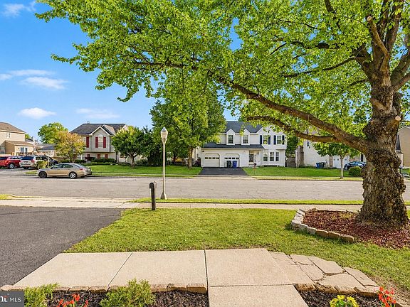 3rd image of 1425 Grouse Ct