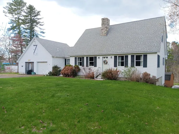 11 Lakeshore Drive, Belgrade, ME 04918