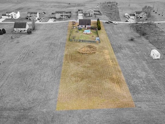 3rd image of 9770 W Winyard Pl