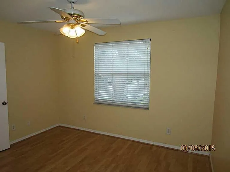 12200 SW 6th St — Photo 25