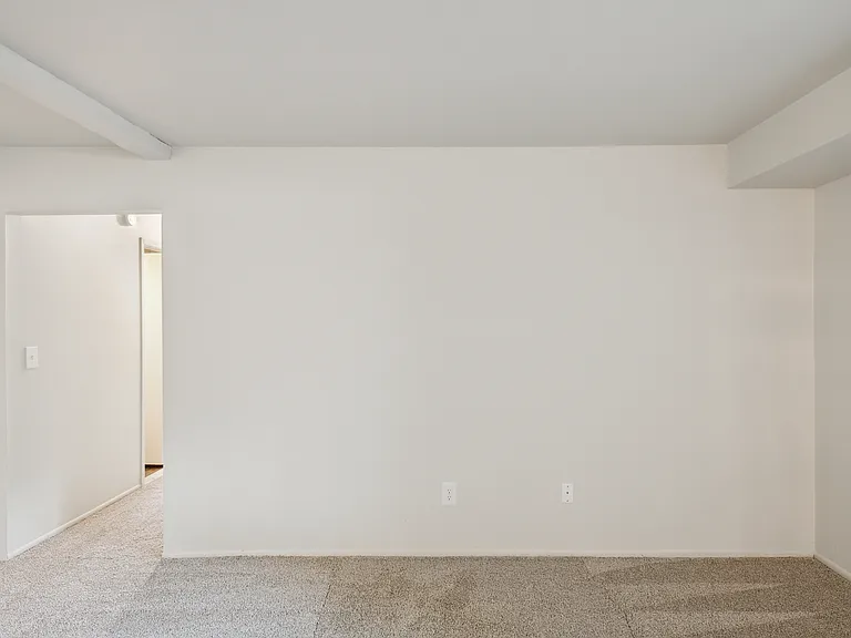Park Hill Apartments — Photo 23