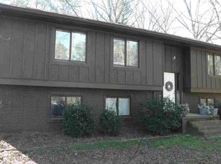 160 E Crestwood Rd, Tyrone, GA 30290