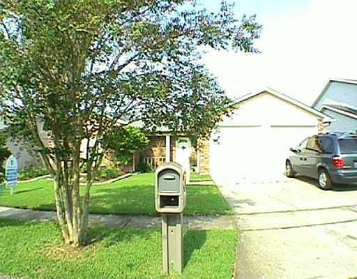 2nd image of 944 Kingsway Dr W