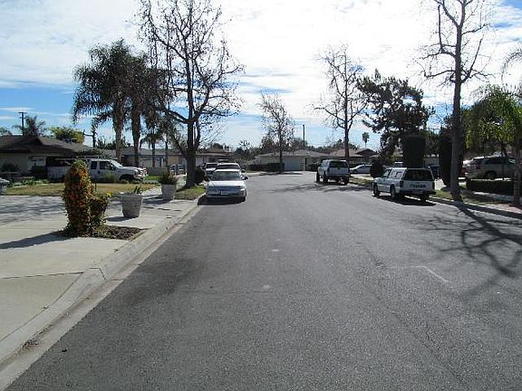 5th image of 1638 N Leeds Ave