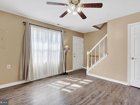 3rd image of 117 Orchard Ln #12