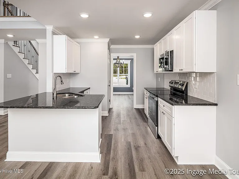 1200 Hunley Ct — Photo 7