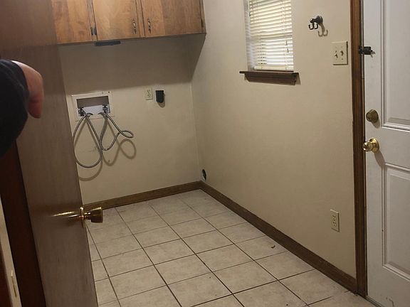 5th image of 301 Bickerton Dr #B