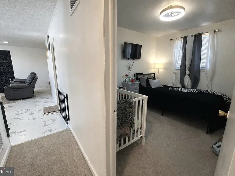 610 Ogden Dr — Photo 12