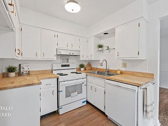 5th image of 3670 Gailynn Dr