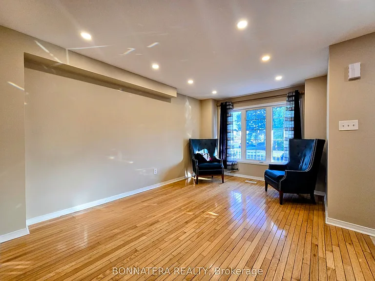 5455 Farmcote Dr — Photo 3