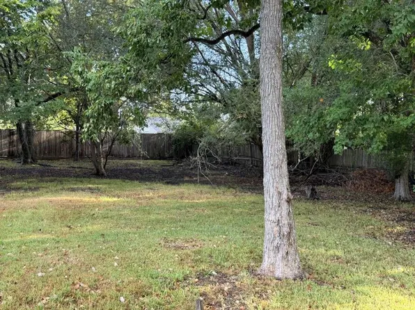442 Baywood St, La Porte, TX 77571