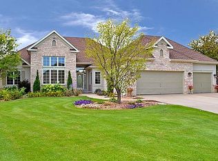 1080 Tamberwood Ct, Woodbury, MN 55125