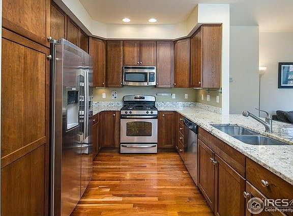 5th image of 527 Homestead St #527