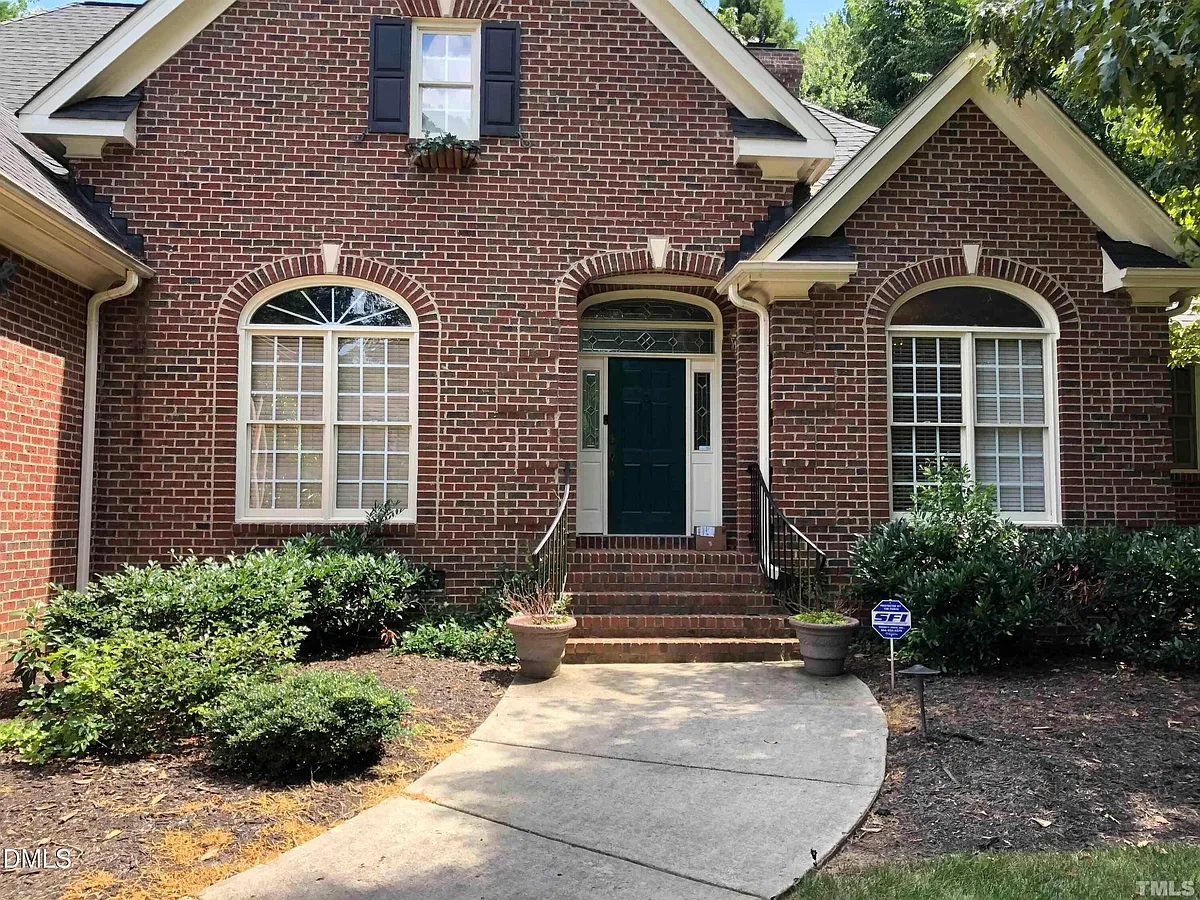 Building Photo - 205 Berry Hill Dr