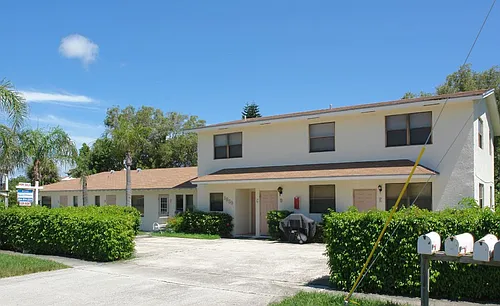 1959 SE 3rd St Deerfield Beach, FL 33441 Photo 1