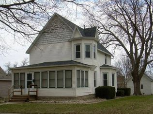 30 N 1st Ave E, Hartley, IA 51346