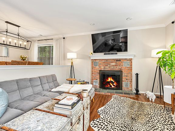 3rd image of 208 Haverford Court