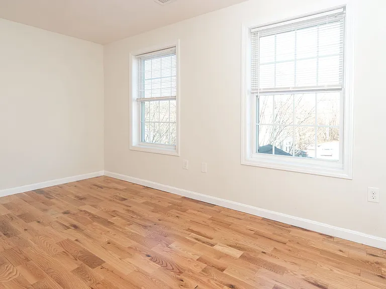 Amy's Commons — Photo 11