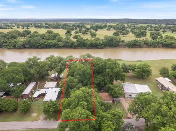 7085 Horseshoe Bend Trl, Weatherford, TX 76087
