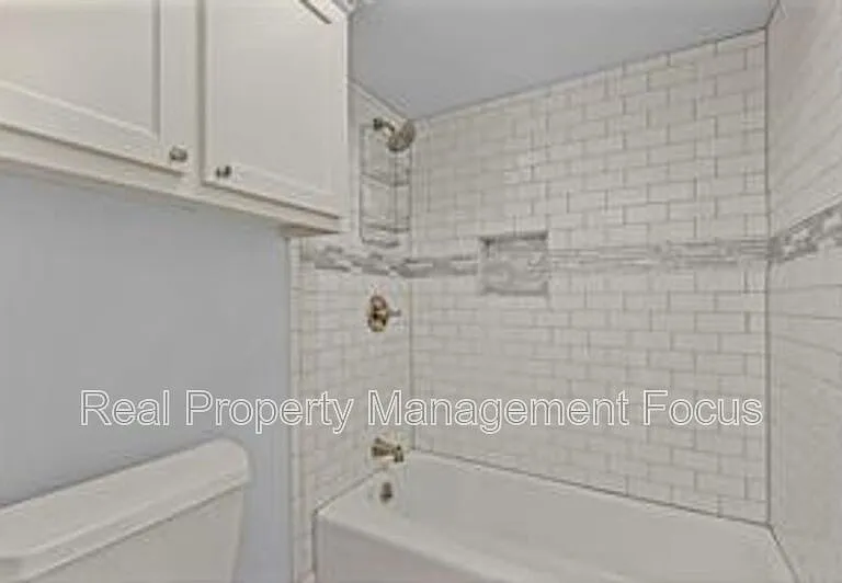 14722 Overview Dr — Photo 25