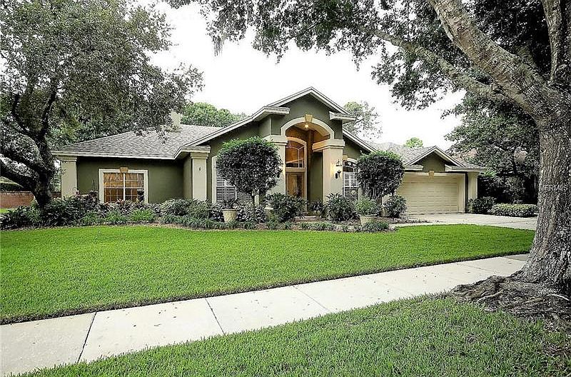 1st image of 843 Royalwood Ln