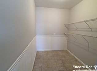 10-11 Pleasant St #3, Cambridge, MA 02139