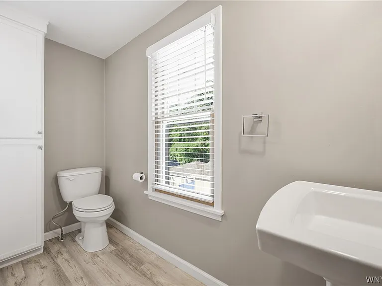 259 California Dr — Photo 19