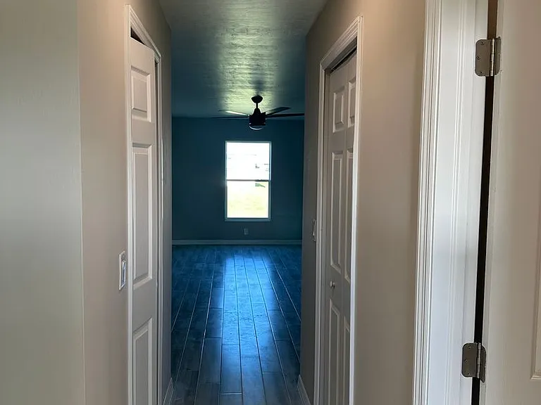 3610 NE 9th Pl — Photo 11