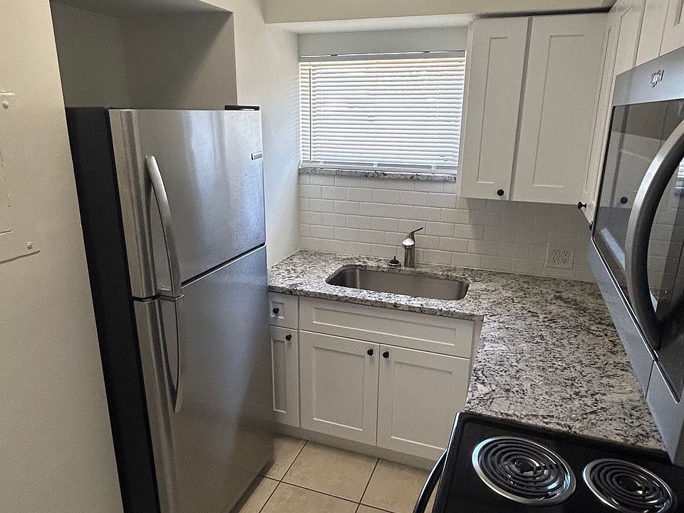 1st image of 1000 70th St N APT 5
