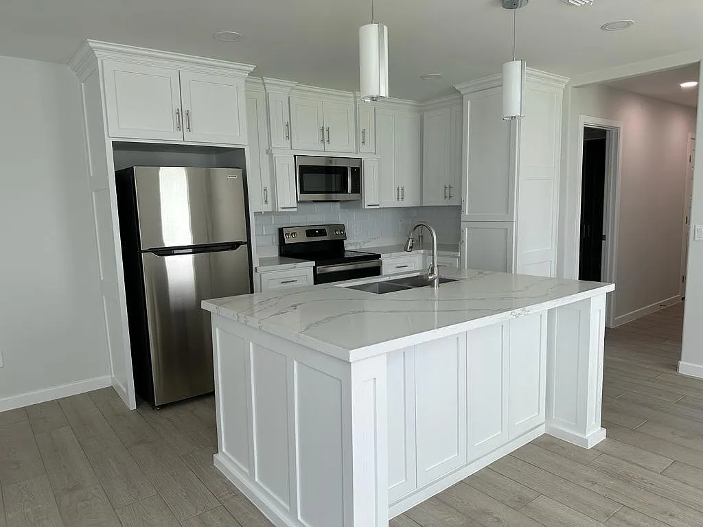 3 bed, 1227 sqft, $1,700 — Photo 3