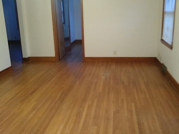 3rd image of 2116 Soclinton St