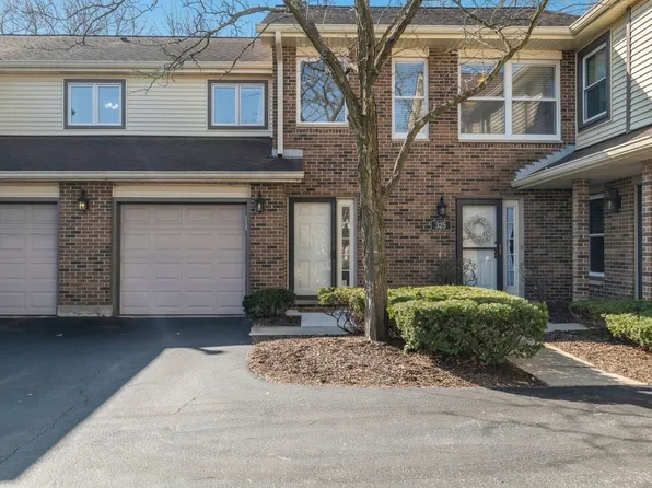 315 W Ivy Ln #3D, Arlington Heights, IL 60004